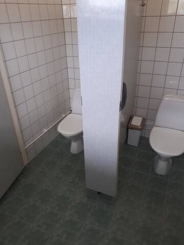 Фото номера Трехместный номер с общей ванной комнатой Гостевой дом Sõrve Guest House г. Сальме 8